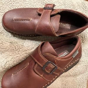 Eastland Women’s Syracuse Slip-on Leather Loafers.  New!